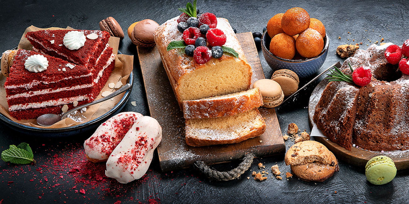 10 Biscot Cake Banner